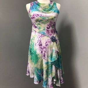 Girl’s Scalloped Shimmery Casual Easter Dress